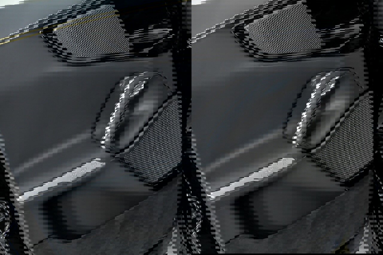 Used 2025 Ferrari Purosangue image 24