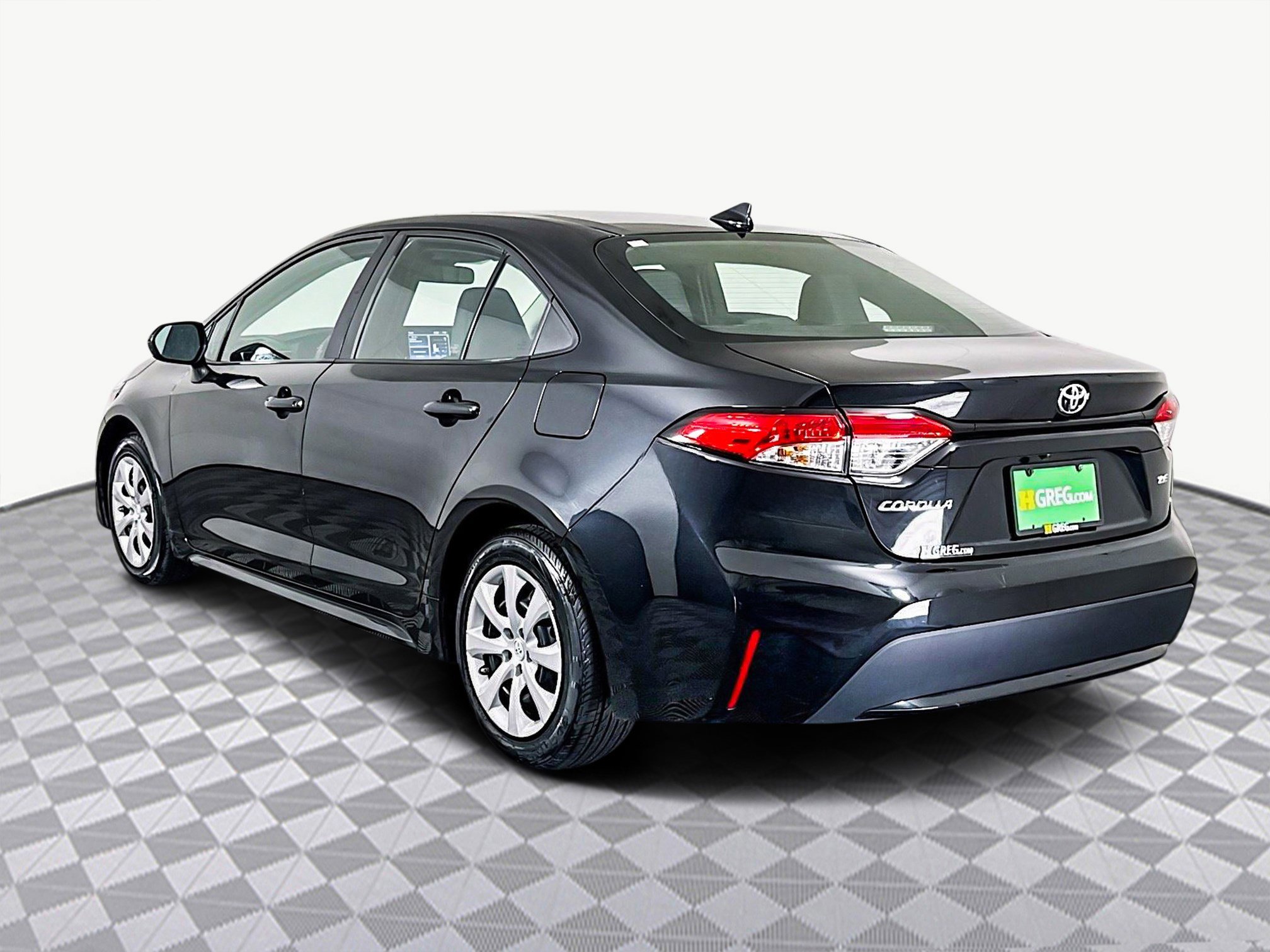 Used 2022 Toyota Corolla LE image 7