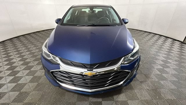 Used 2019 Chevrolet Cruze LT w/ Convenience Package FWD image 7