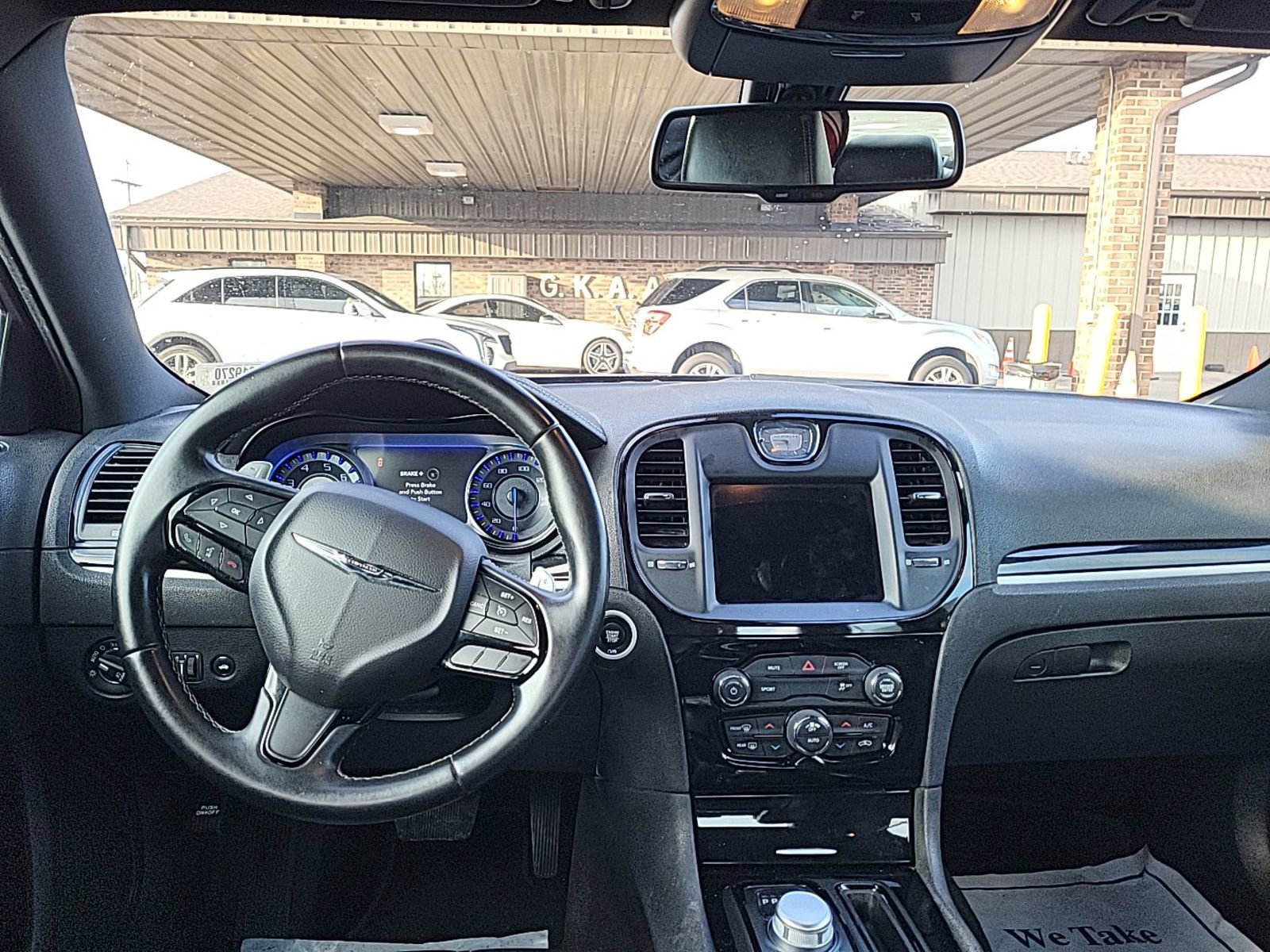 Used 2017 Chrysler 300 S image 9