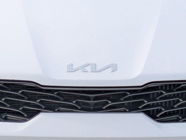 Used 2022 Kia K5 GT image 9