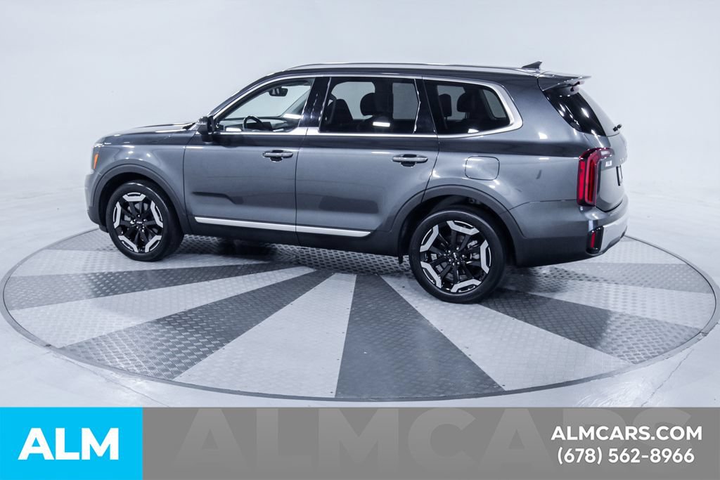 Used 2023 Kia Telluride S w/ S Sunroof Package FWD image 5