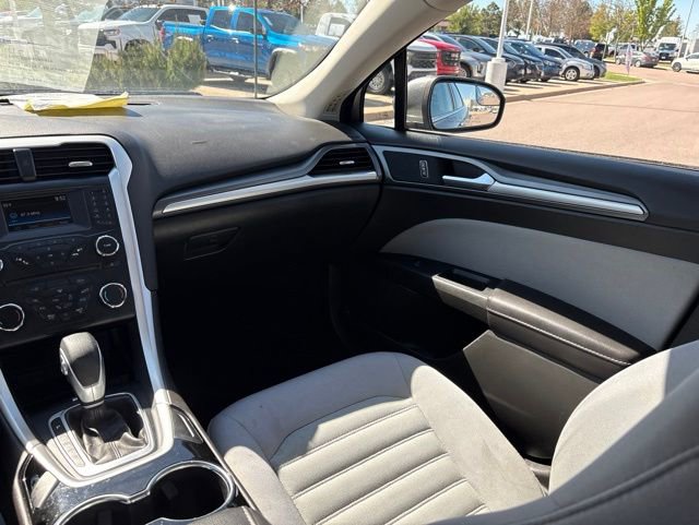 Used 2014 Ford Fusion S FWD image 18