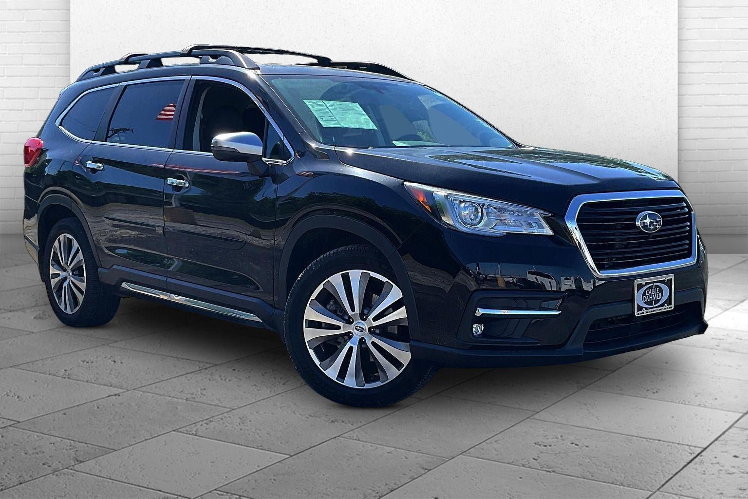 Used 2022 Subaru Ascent Touring AWD/4WD image 1