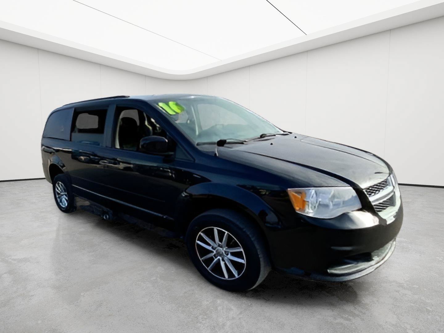 Used 2016 Dodge Grand Caravan SXT FWD image 49
