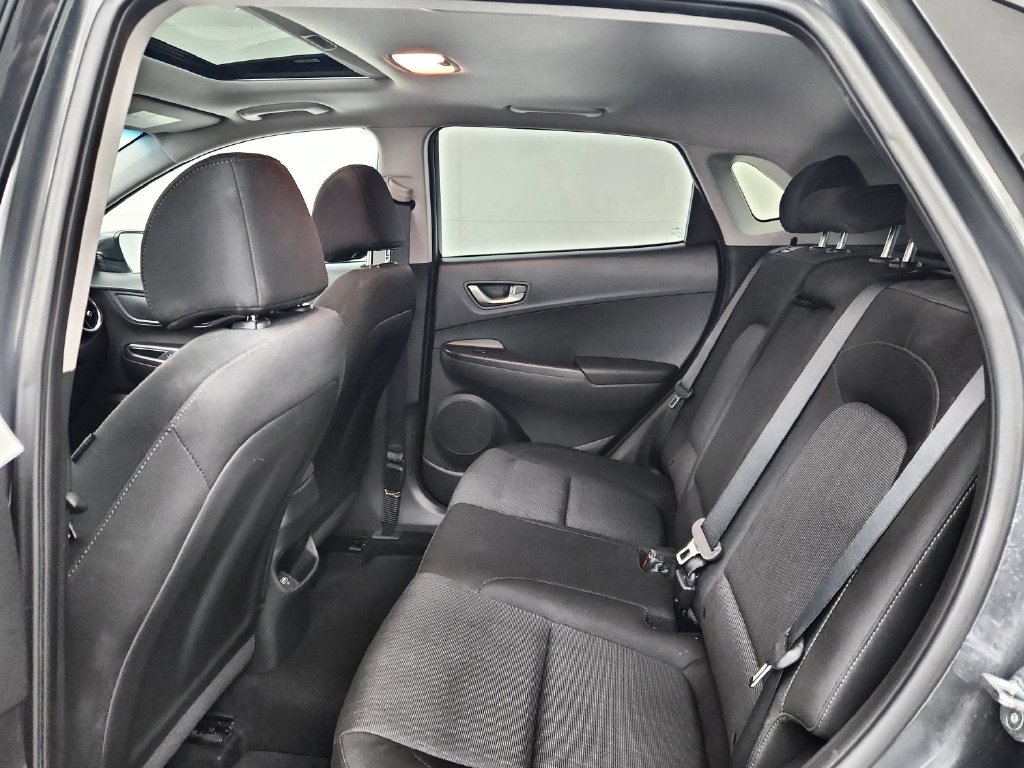 Used 2023 Hyundai Kona SEL w/ Convenience Package AWD/4WD image 35