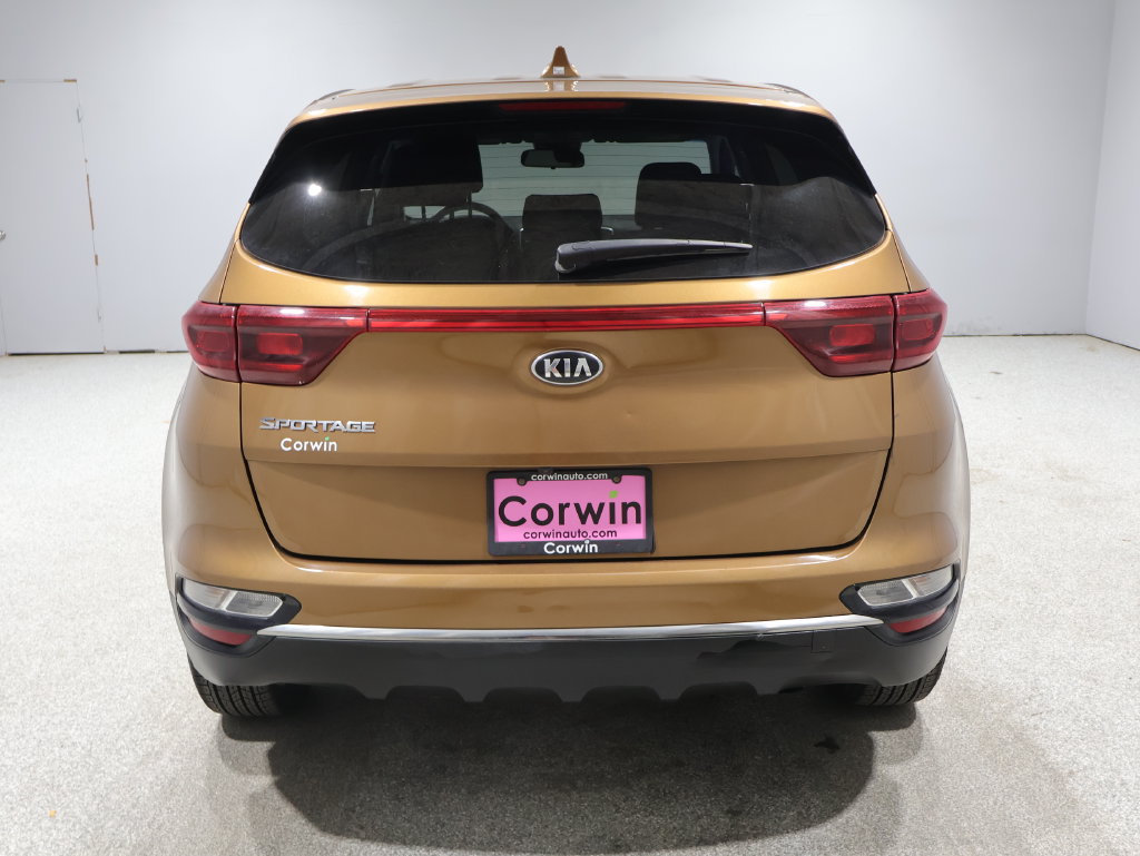 Used 2020 Kia Sportage LX AWD/4WD image 3
