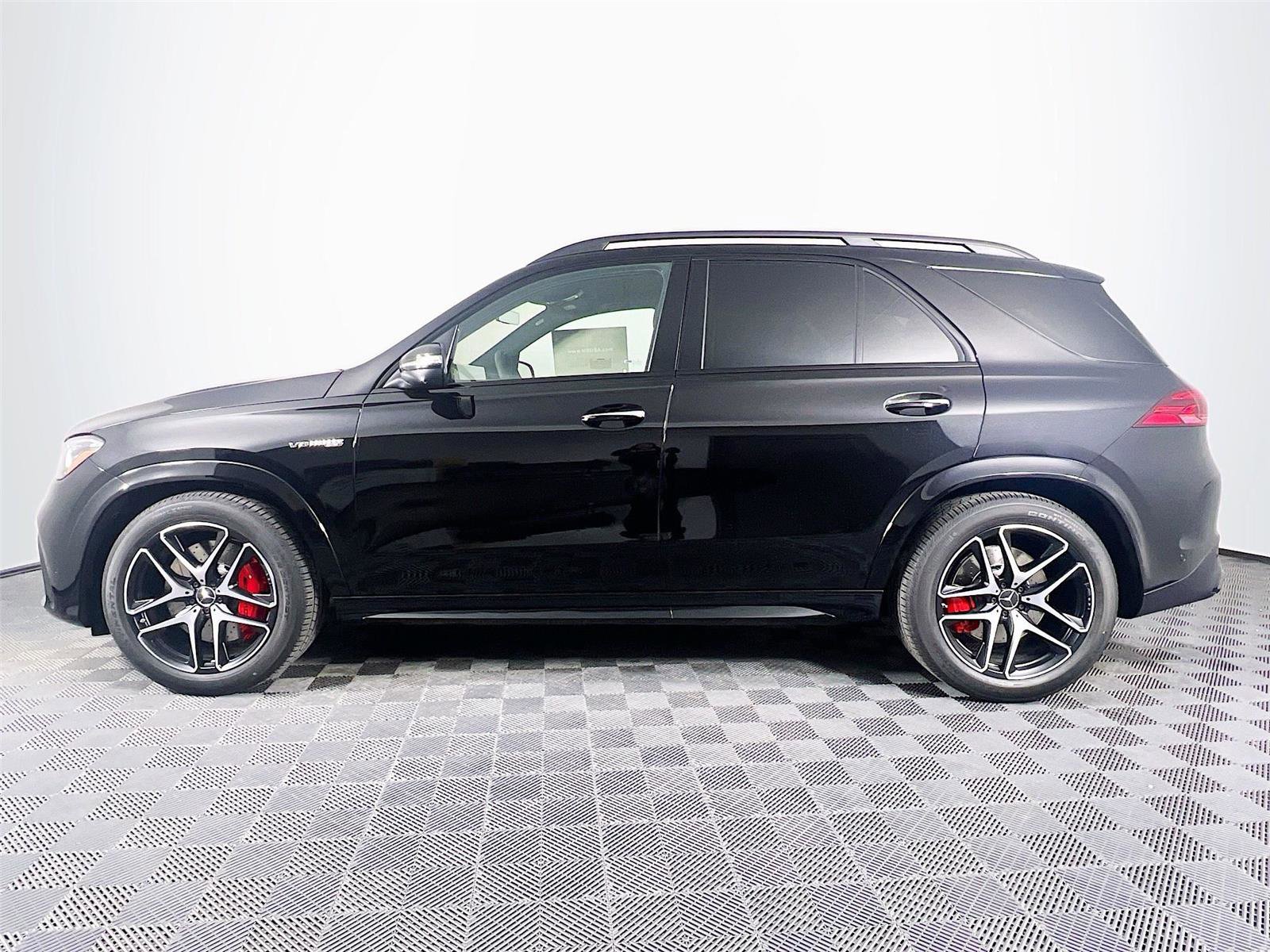New 2026 Mercedes-Benz GLE 63 AMG S image 3