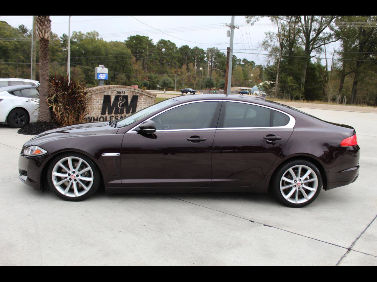 Used 2015 Jaguar XF Portfolio image 1