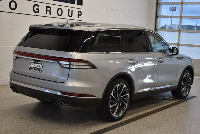 Used 2020 Lincoln Aviator Reserve w/ Equipment Group 202A AWD/4WD image 4