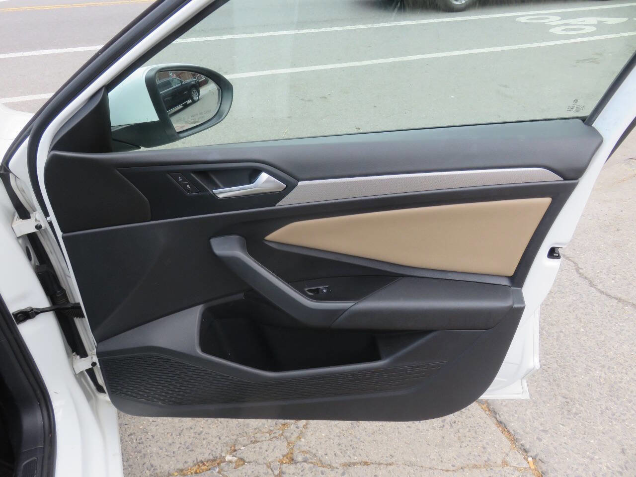 Used 2019 Volkswagen Jetta SE FWD image 27