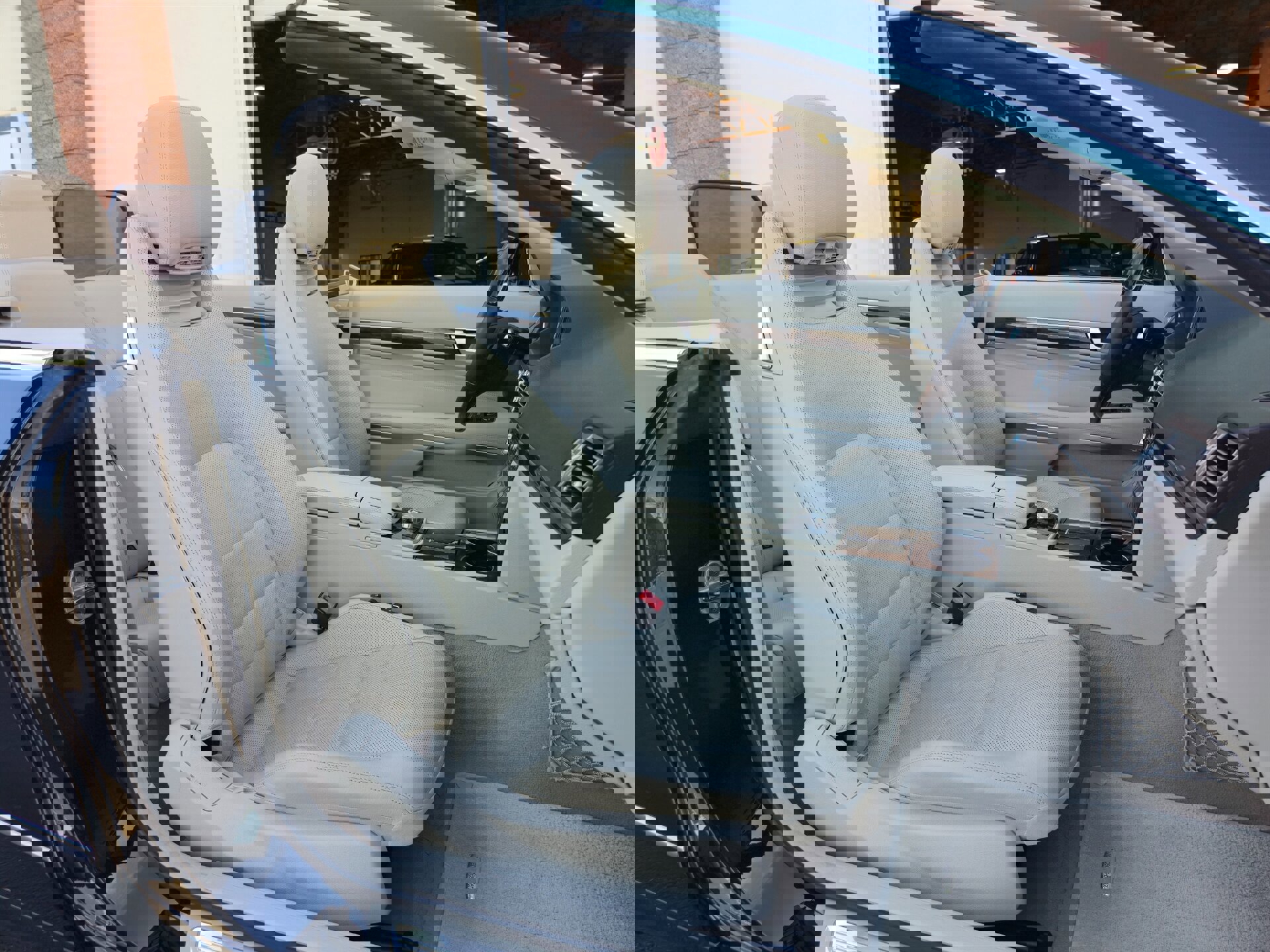 Used 2014 Mercedes-Benz E 350 Cabriolet w/ Premium 1 Package image 28