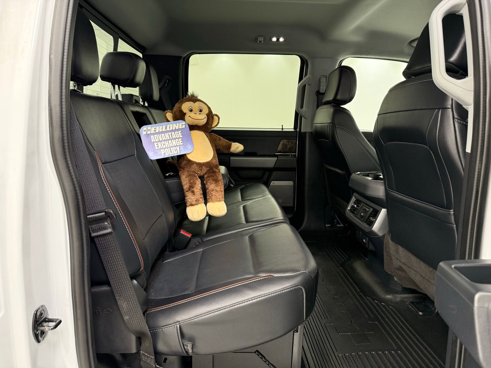 Used 2023 Ford F250 Lariat w/ FX4 Off-Road Package image 32