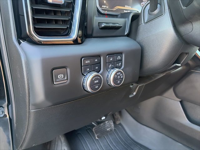 Used 2024 GMC Sierra 2500 Denali Ultimate image 15