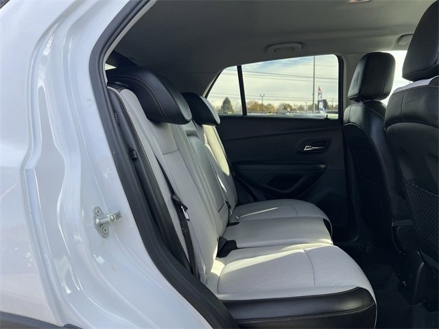 Used 2020 Chevrolet Trax LT w/ Driver Confidence Package image 18