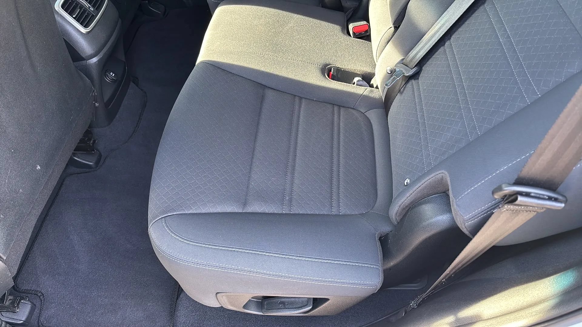 Used 2020 Kia Sorento L FWD image 29