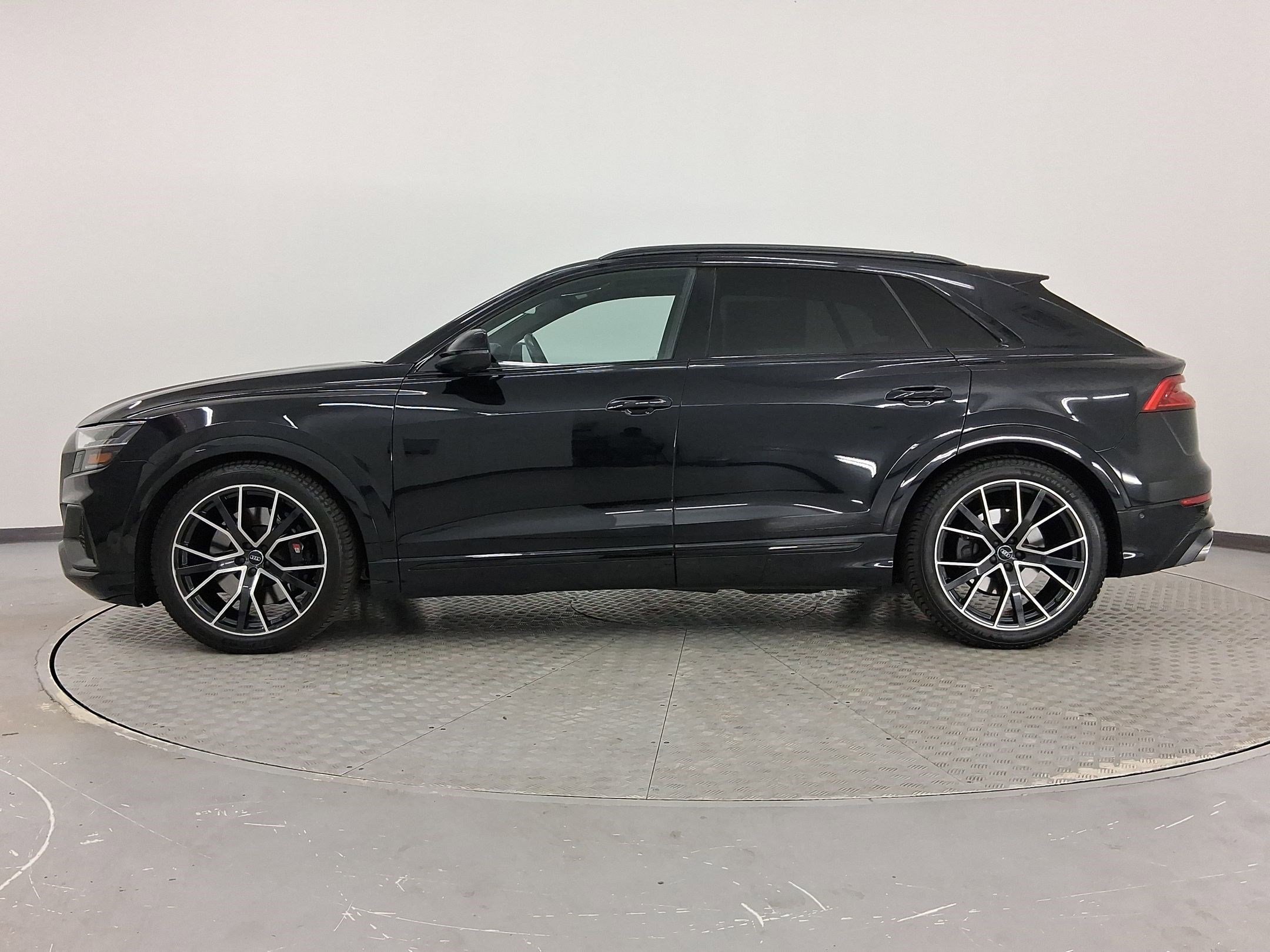 Used 2021 Audi SQ8 Prestige w/ Prestige Package image 2