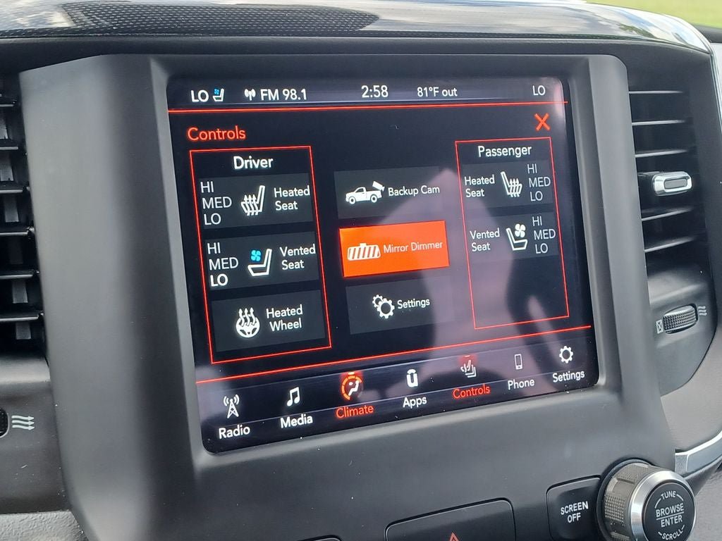 Used 2021 RAM 1500 Laramie w/ Sport Appearance Package AWD/4WD image 18