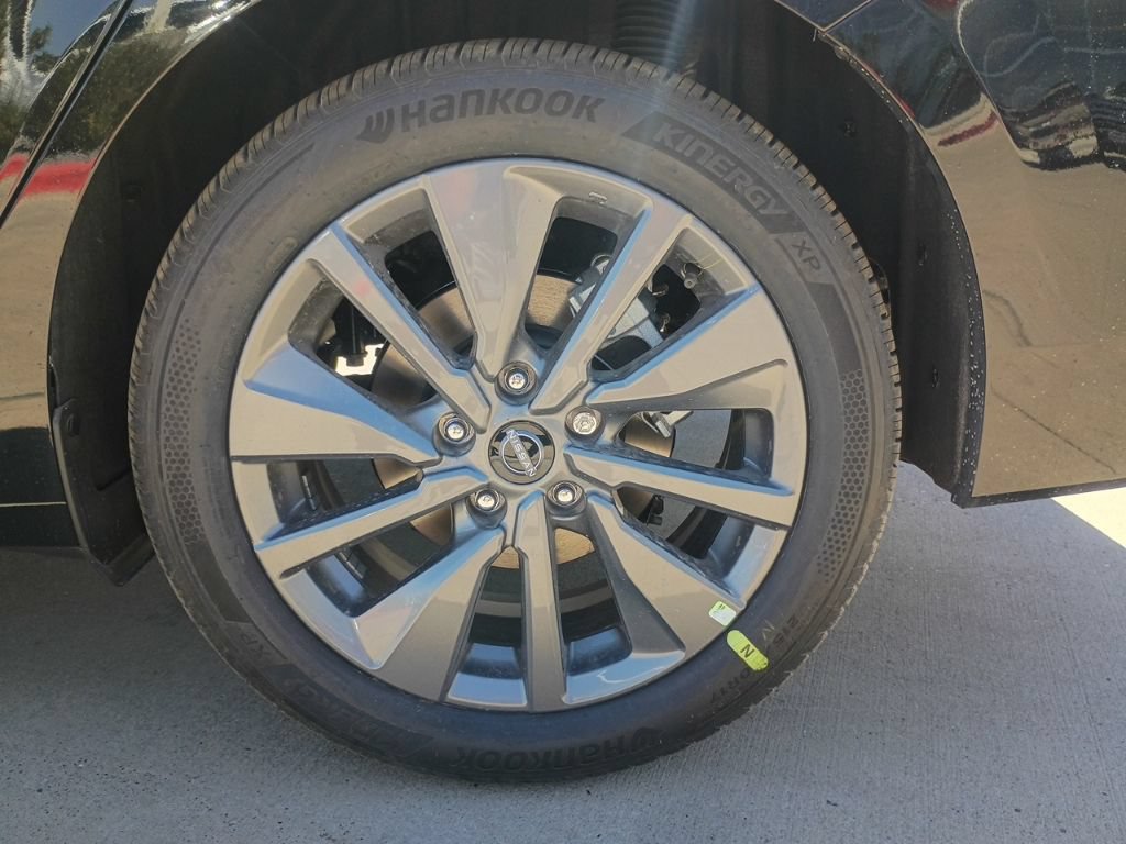New 2026 Nissan Sentra SL w/ Floor Mat Package FWD image 33
