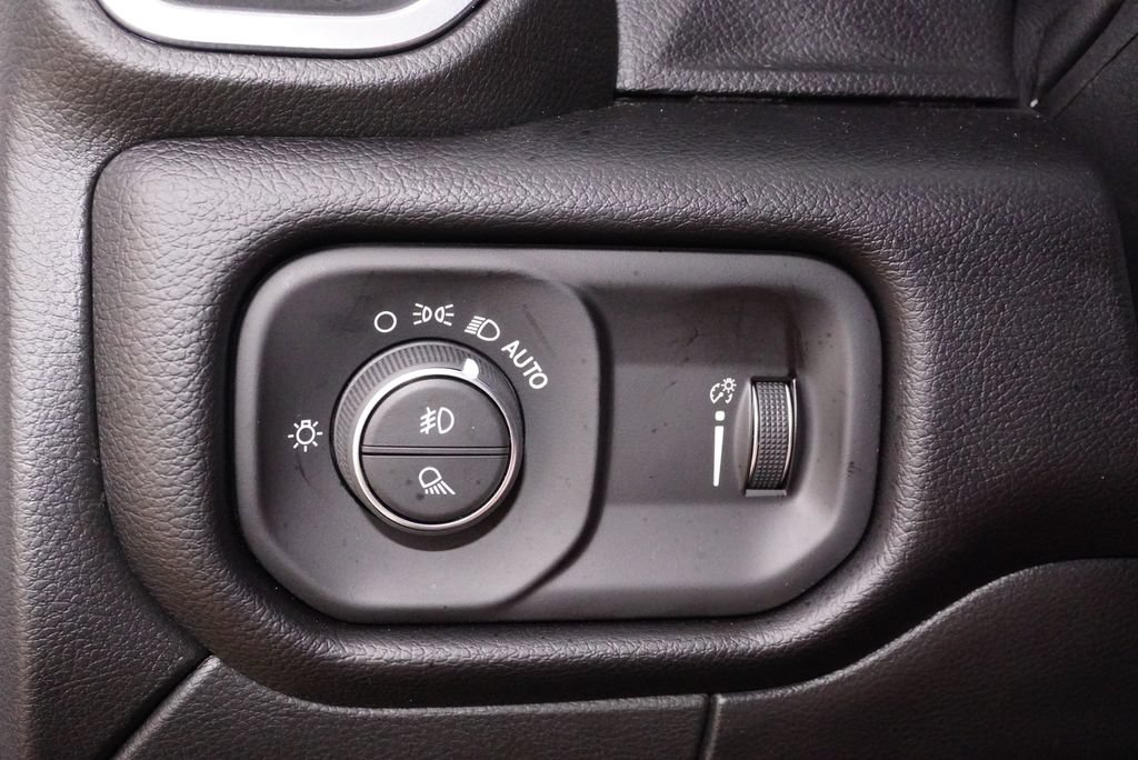 Used 2026 RAM 2500 Big Horn AWD/4WD image 27