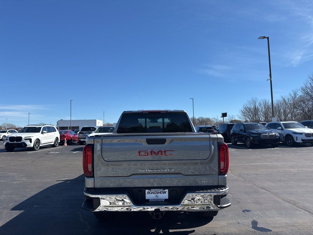Used 2023 GMC Sierra 1500 SLT w/ SLT Premium Package image 4