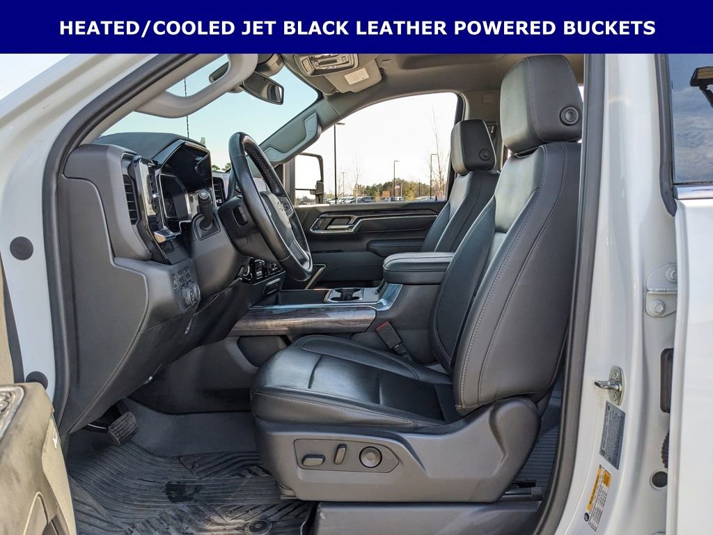 Used 2024 Chevrolet Silverado 2500 LTZ w/ LTZ Plus Package image 4