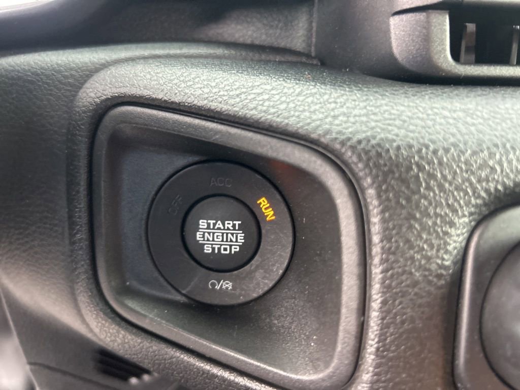 Certified 2024 Jeep Gladiator Sport image 39