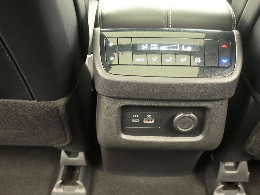 Used 2023 INFINITI QX60 Luxe w/ Performance Audio Package image 34