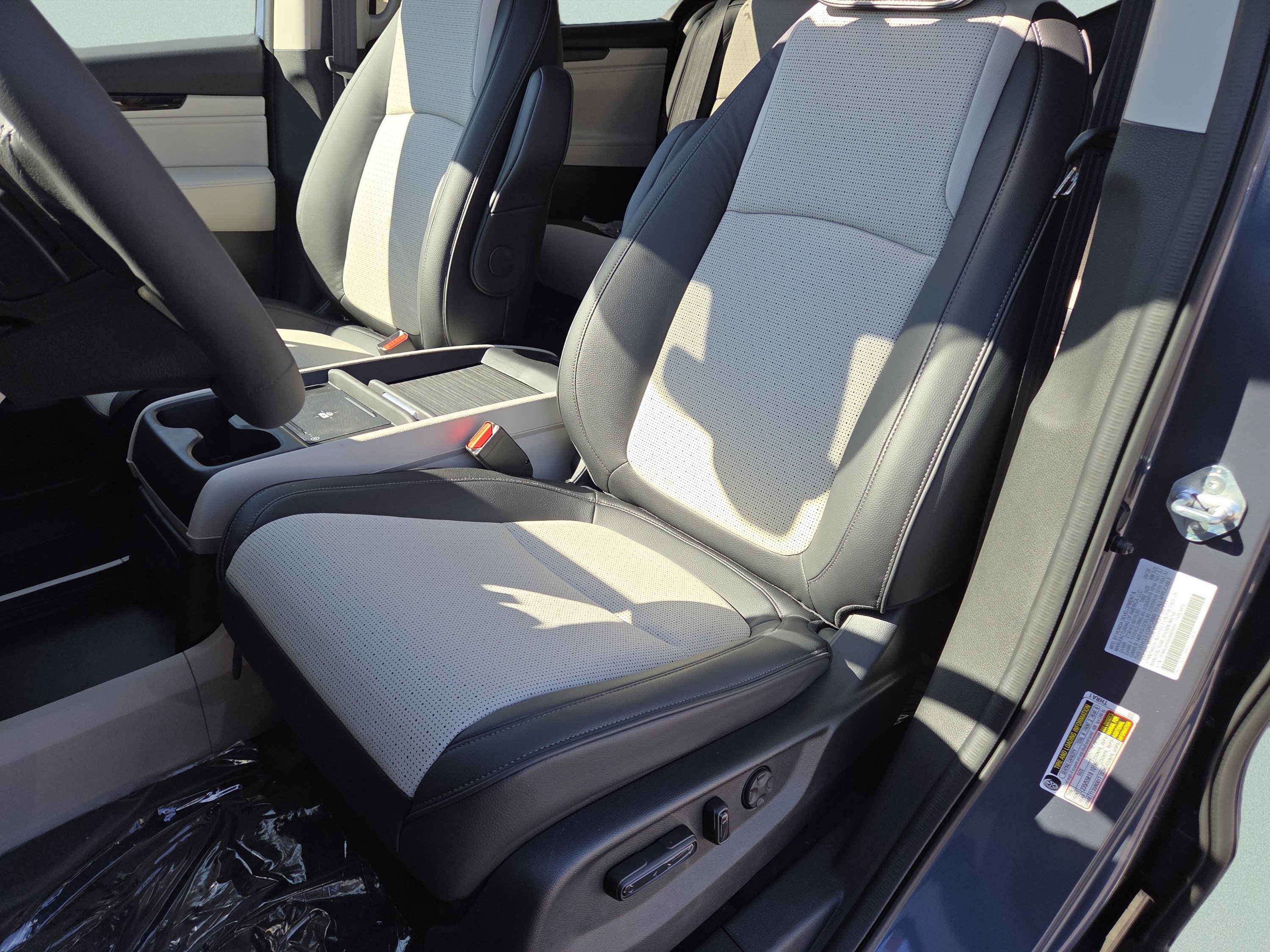 New 2027 Honda Odyssey Elite image 6
