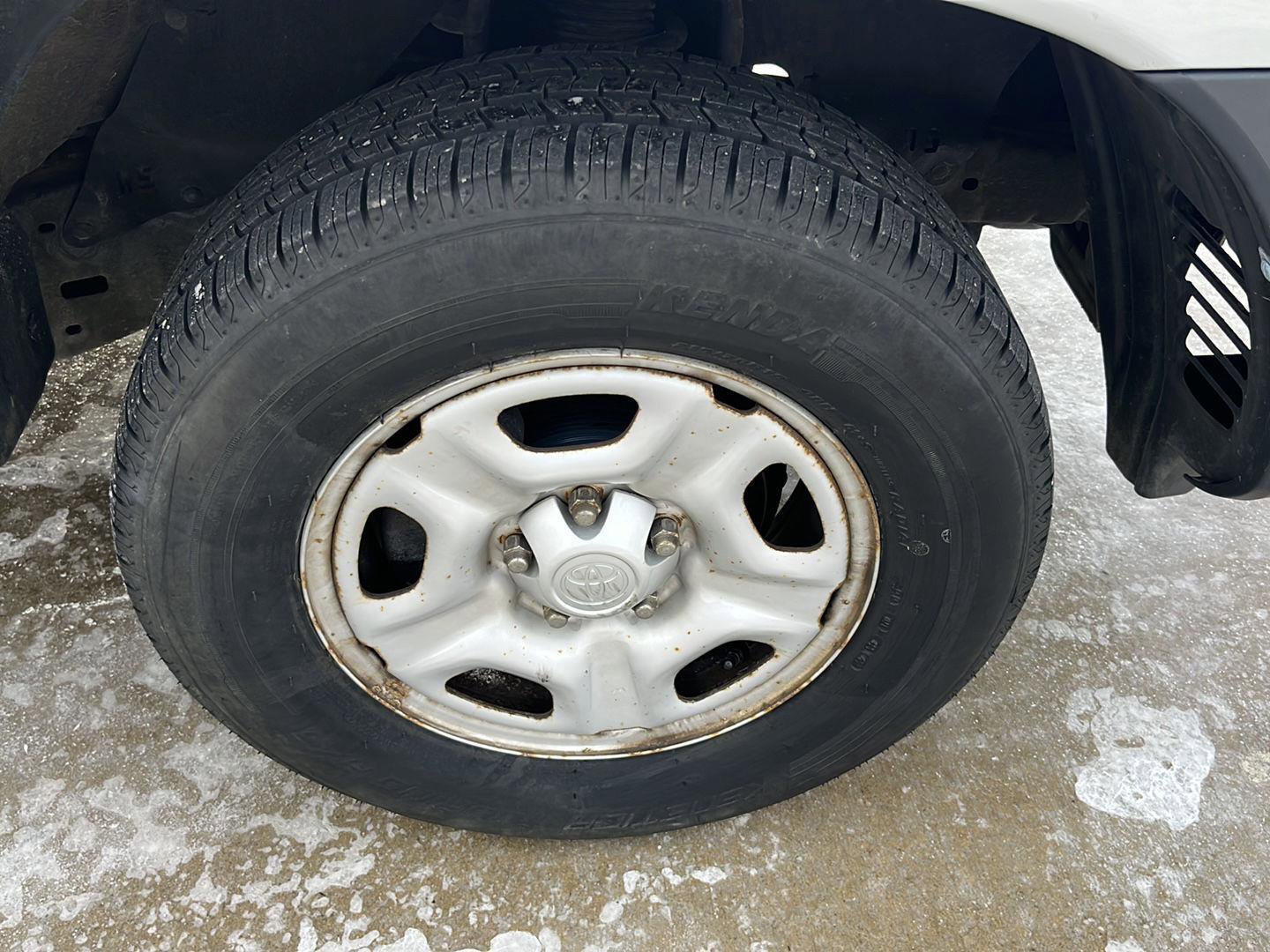 Used 2010 Toyota Tacoma Base image 19