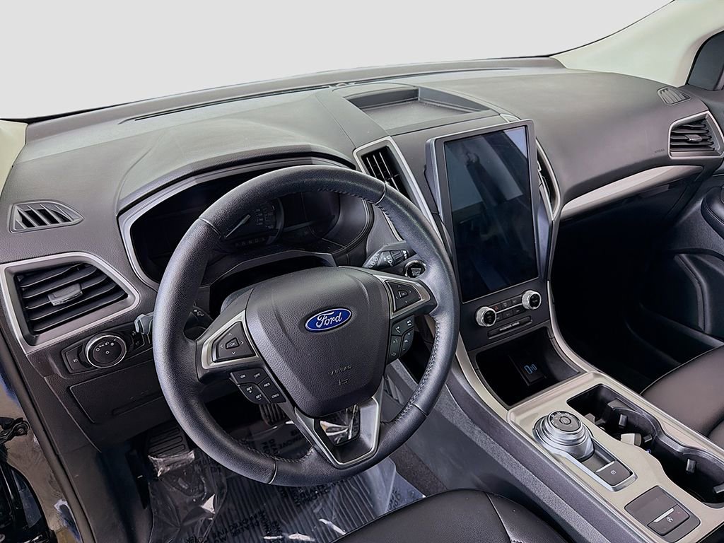 Used 2023 Ford Edge SEL w/ Convenience Package AWD/4WD image 16