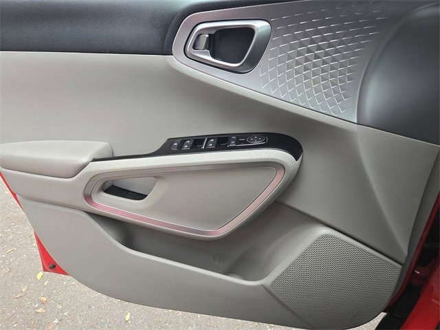 Certified 2023 Kia Soul LX image 13