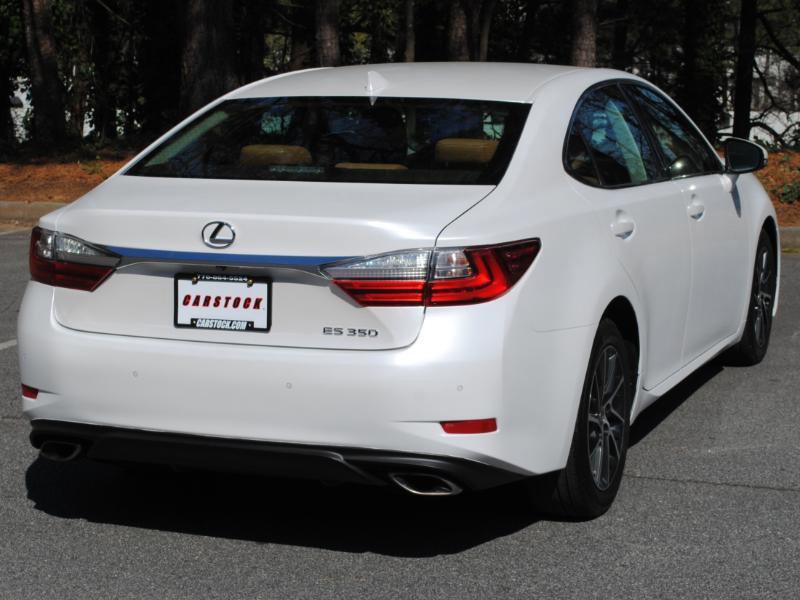 Used 2017 Lexus ES 350 Premium w/ Navigation System Package image 19