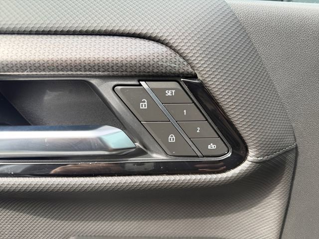 New 2026 Chevrolet Silverado 2500 ZR2 image 17