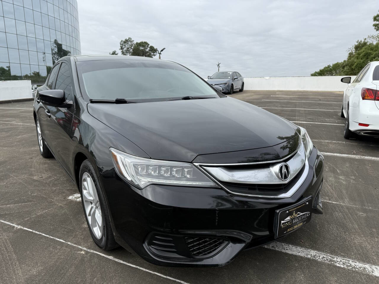 Used 2018 Acura ILX image 2
