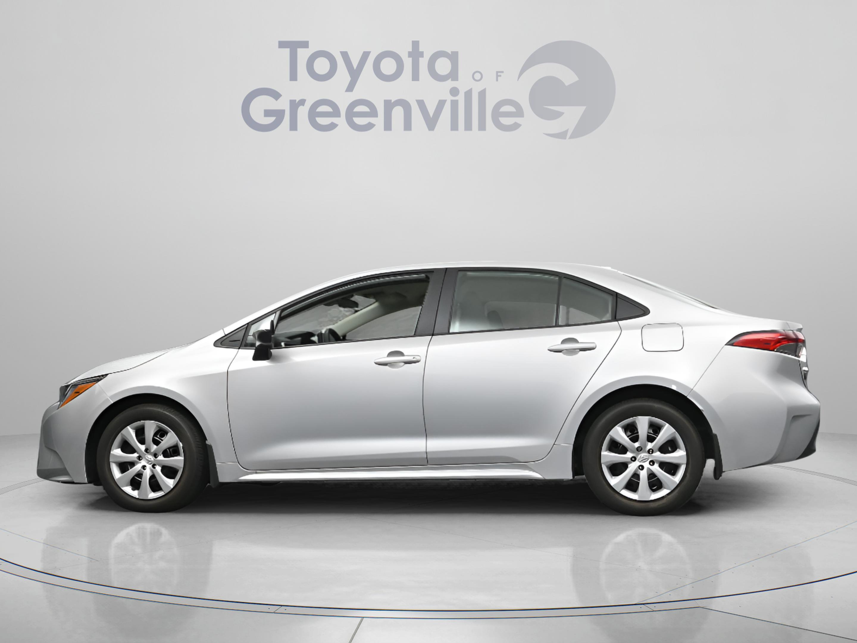 Used 2025 Toyota Corolla LE image 6