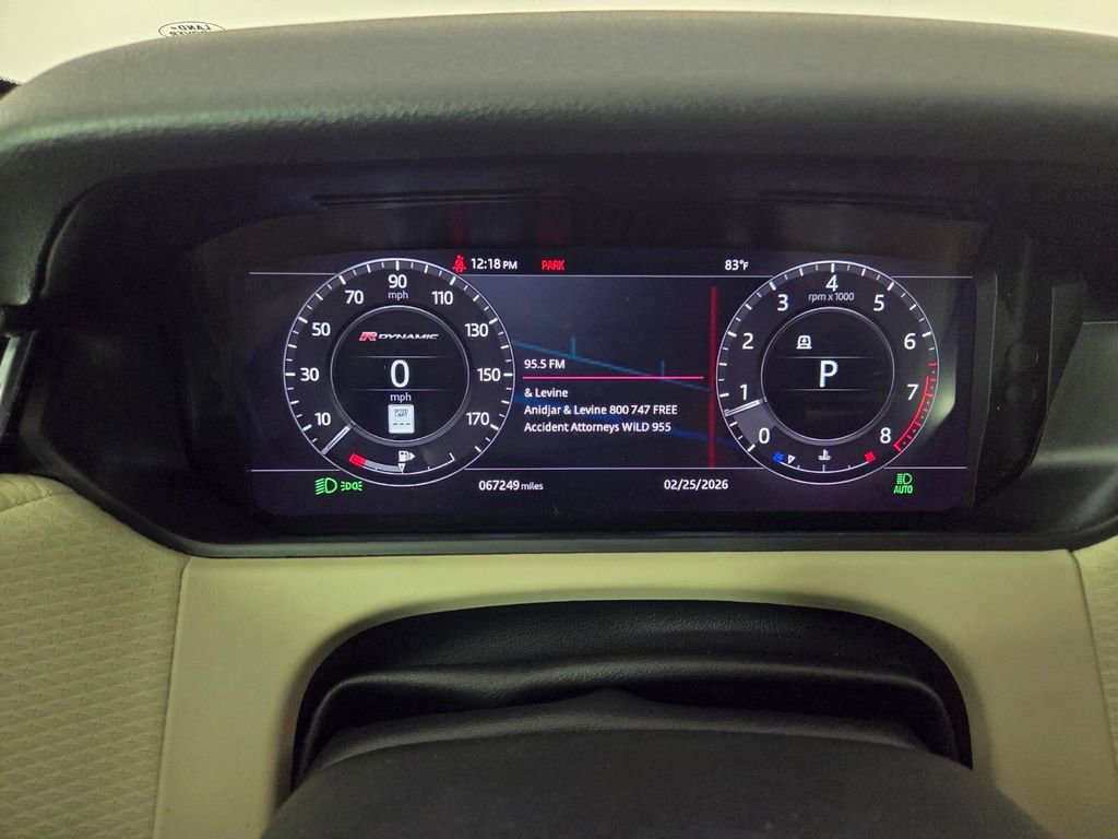 Used 2018 Land Rover Range Rover Velar R-Dynamic SE image 16