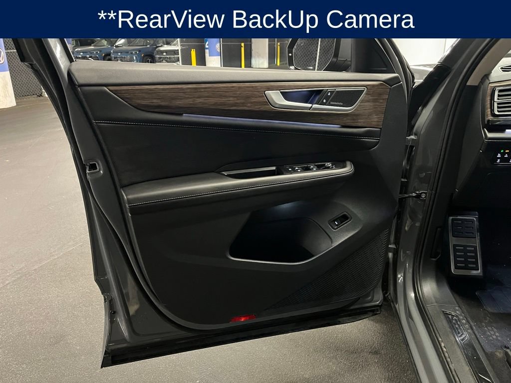 Certified 2025 Volkswagen Atlas SEL Premium R-Line AWD/4WD image 19