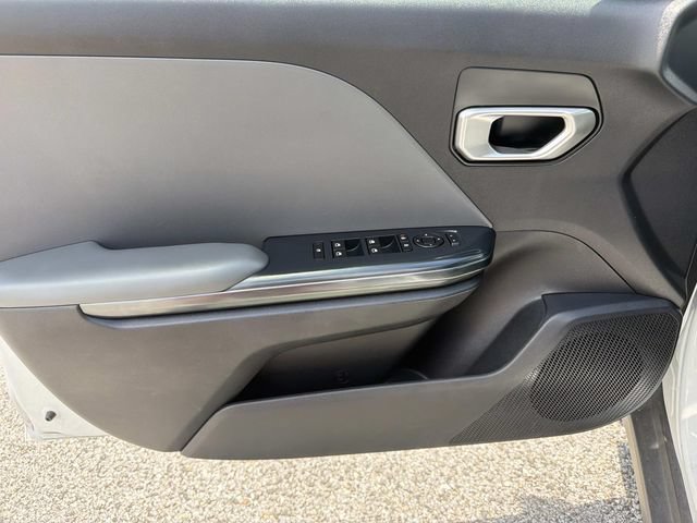 Used 2025 Kia K4 FWD image 13