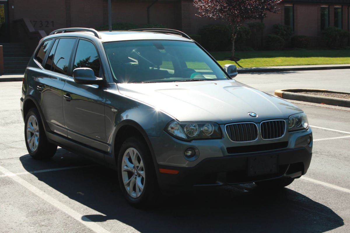 Used 2010 BMW X3 xDrive28i AWD/4WD image 3