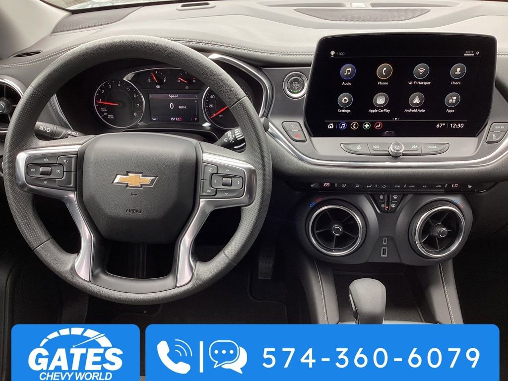 Used 2025 Chevrolet Blazer LT AWD/4WD image 16