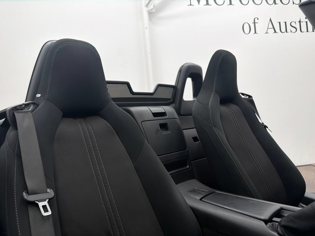 Used 2021 MAZDA MX-5 Miata Club RWD image 21