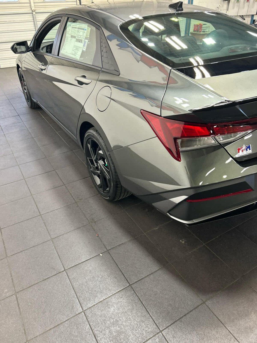 New 2026 Hyundai Elantra SEL Sport FWD image 8