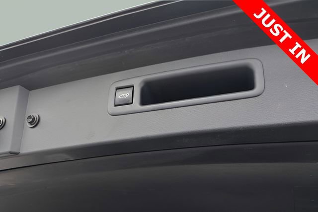 Used 2023 Toyota Highlander LE image 22