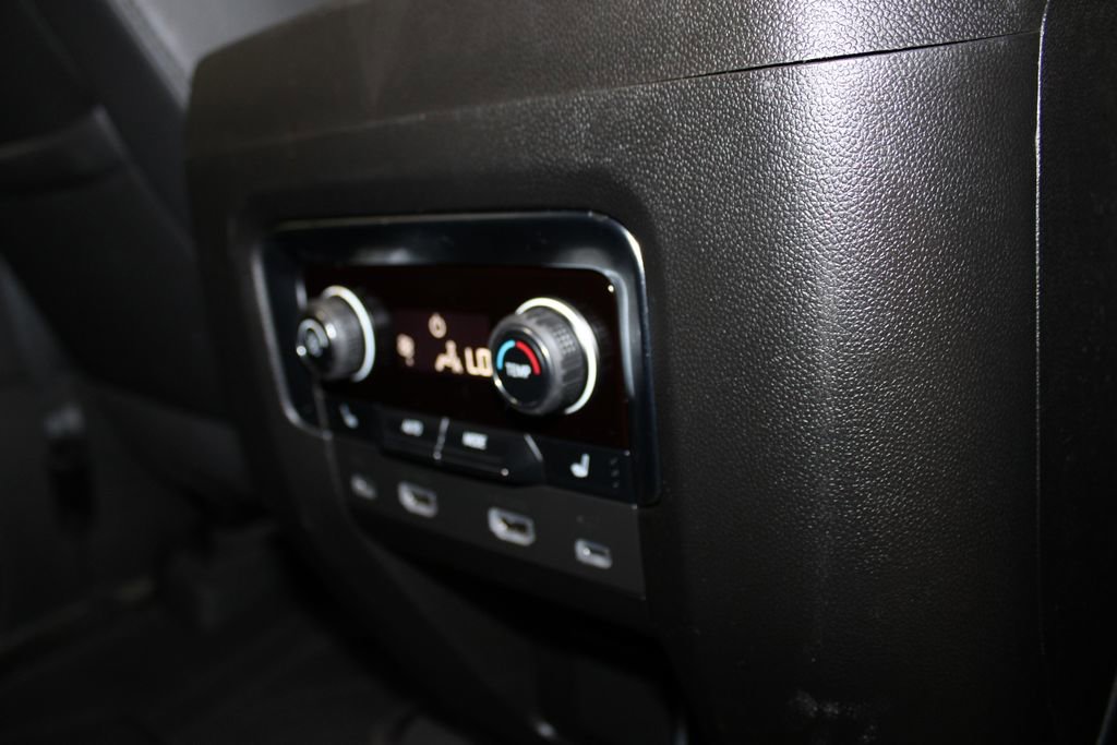 Used 2024 Chevrolet Tahoe High Country image 29