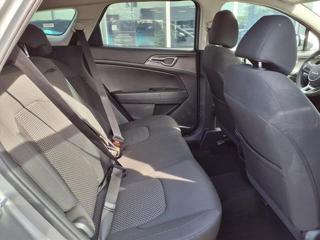 Used 2024 Kia Sportage LX AWD/4WD image 24