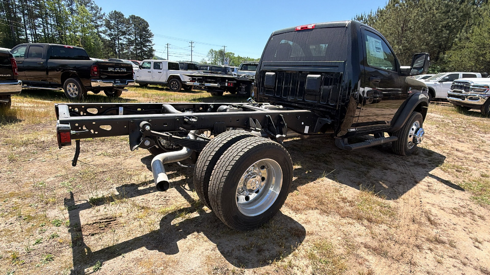 New 2026 RAM 4500 Tradesman w/ Chrome Appearance Group AWD/4WD image 8