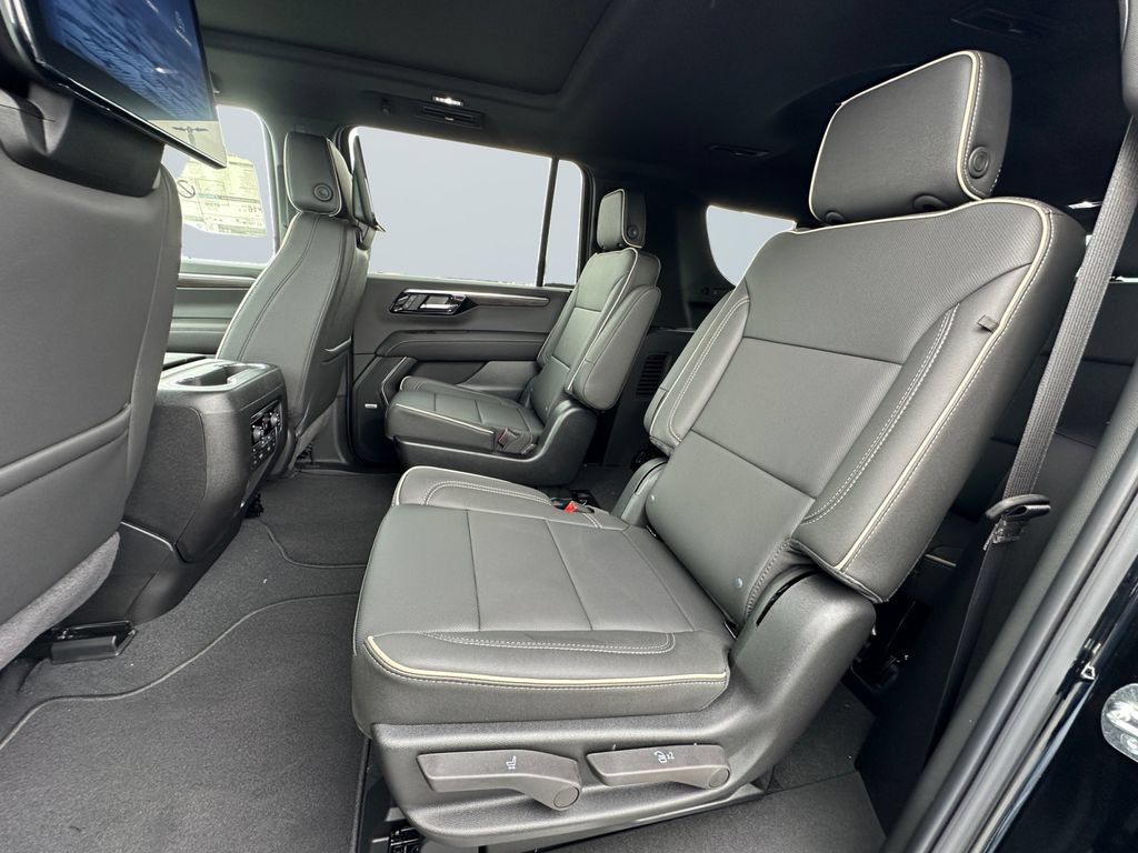 New 2026 Chevrolet Suburban Premier AWD/4WD image 13