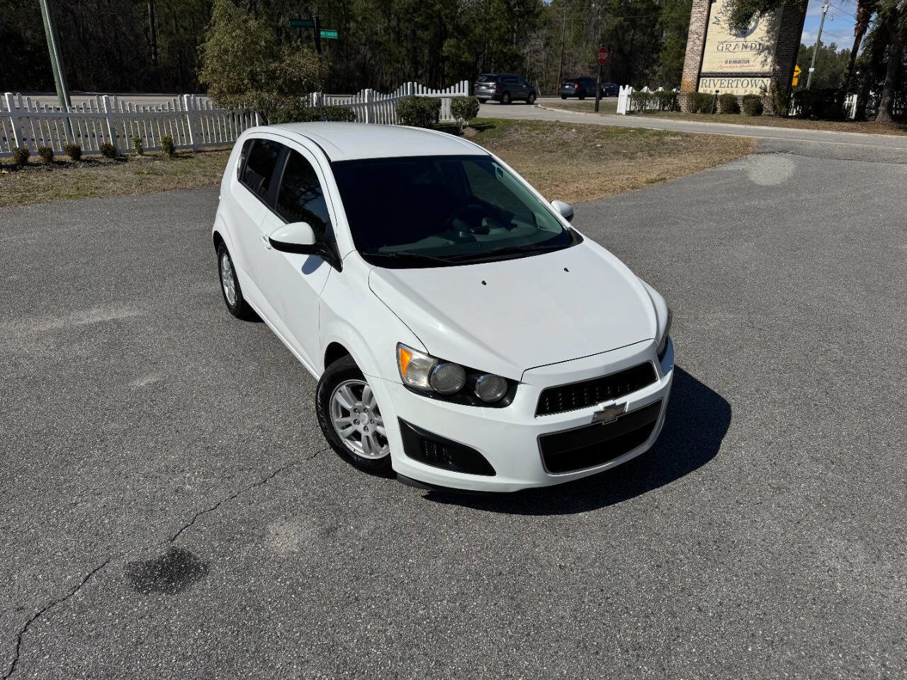 Used 2014 Chevrolet Sonic LT image 38