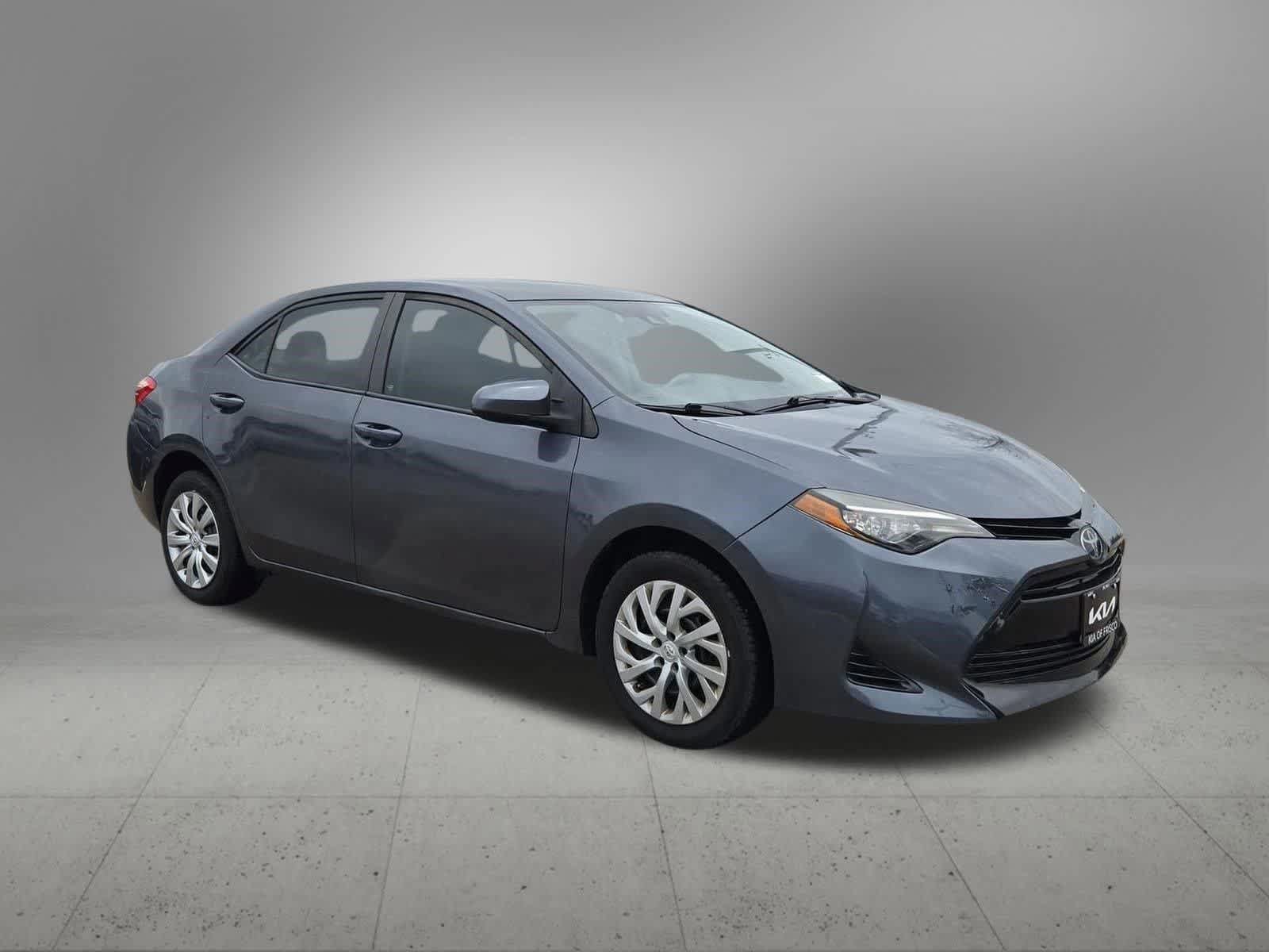 Used 2017 Toyota Corolla LE FWD image 8